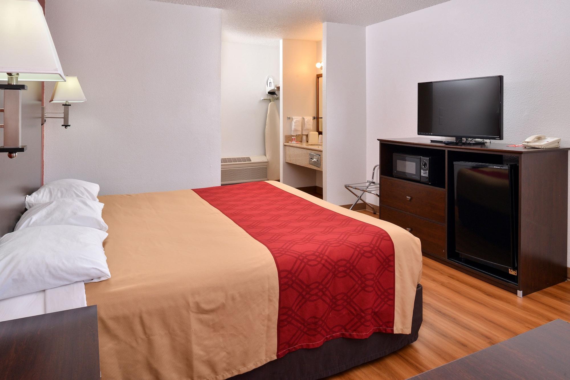 Bend Inn & Suites Esterno foto