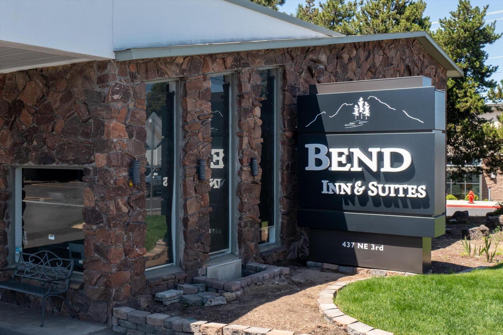 Bend Inn & Suites Esterno foto